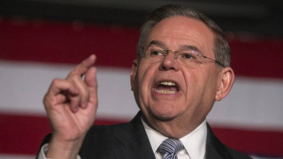 ΗΠΑ-Τροπολογία Μενέντεζ: Αν η Τουρκία θέλει F-16, να κόψει τις υπερπτήσεις πάνω από την Ελλάδα