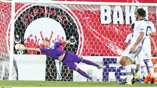 Νωθρός και ανορθόδοξος «σκάλωσε» στους... Αζέρους