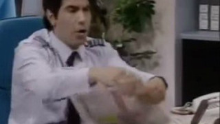 Οταν ο σμήναρχος Κάκαλος ρωτούσε για τον Ολυμπιακό (video)