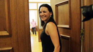 H Κεφαλογιάννη και οι ωραίες ΟΝΝΕΔίτισσες (pics)