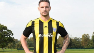 953 ευρώ για μια φανέλα 