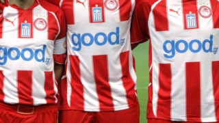 Ποιος πρώην ερυθρόλευκος κερατώνει τη γυναίκα του! 