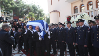 Ασύλληπτος θρήνος στη κηδεία του- «Αετέ μου, πώς θα το περάσω αυτό;» - «Αθάνατος» βροντοφώναξαν όσοι βρέθηκαν εκεί