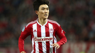 Ενδιαφέρον από Φέγενορντ και Άγιαξ για Χουάνγκ