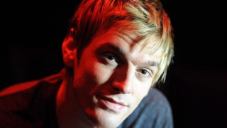 Πέθανε ο τραγουδιστής Άαρον Κάρτερ, σε ηλικία 34 ετών