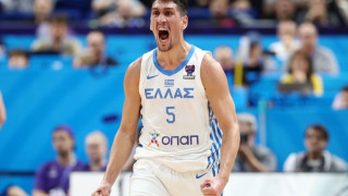 Γιαννούλη Λαρεντζάκη, είσαι η επιτομή της «επίσημης αγαπημένης»!