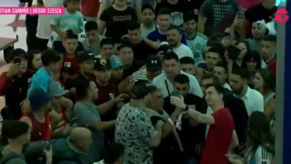 Αργεντινή: Επιστρατεύτηκαν εκτάκτως, εν μέσω αποθέωσης, Κορέα και Αλμάδα