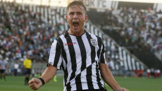 «Να έχεις κάτω το κεφάλι γιατί έτσι πετυχαίνεις στόχους»