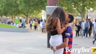 Ο σωσίας του Νεϊμάρ βγήκε για... «κυνήγι» (video)