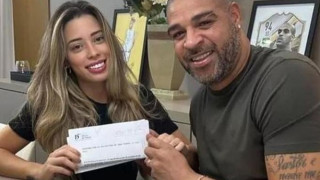 Ο νεόνυμφος Αντριάνο χώρισε γιατί πήγε να δει το Μουντιάλ-  Είχε παντρευτεί πριν 24 ημέρες!