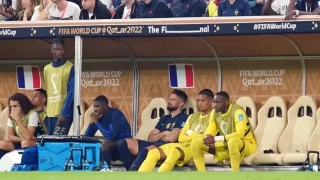 Η Equipe «πετσόκοψε» Ζιρού και Ντεμπελέ