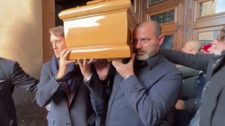 Σίνισα Μιχαΐλοβιτς: Μαντσίνι, Στάνκοβιτς, Λομπάρντο και Ντε Σιλβέστρι μετέφεραν το φέρετρο