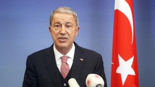 Το ίδιο παραλήρημα κάθε μέρα ο Ακάρ: «Διδαχτείτε από το 1922»