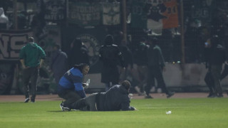 Πανικός στη Λιβαδειά μετά από ρίψη δακρυγόνων: Λιποθυμίες και ο κόσμος στον αγωνιστικό χώρο