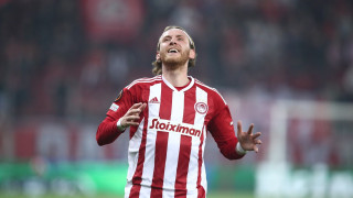 Μπόουλερ στην Μπλάκπουλ... με επική παρουσίαση