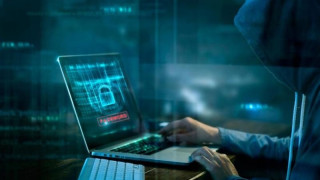 Ράμμος-Μενουδάκος στην PEGA: Τουλάχιστον 300 sms με Predator σε 100 άτομα