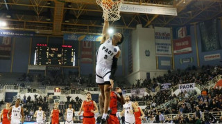 To τρομερό κάρφωμα του Χαντς που ξεσήκωσε το «Παλατάκι» (vid)