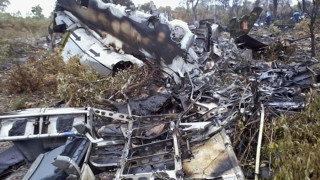 Νέα συντριβή αεροπλάνου, 45 νεκροί