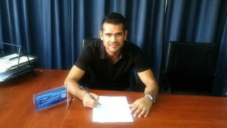 Υπέγραψε στην Κέρκυρα ο Καρντόσο