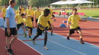 Πρωί-πρωί με τη... δροσούλα (vds)