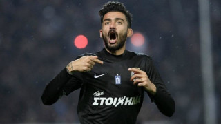 Το νέο τατουάζ του Κλάους (pic)