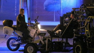 O Ματ Ντέιμον «έκλεψε» μηχανή της ελληνικής αστυνομίας