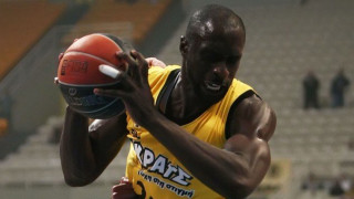 Αποσύρθηκε ο Μενσά-Μπονσού