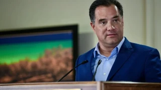 Τροχαίο για τον Άδωνι Γεωργιάδη και την Ευγενία Μανωλίδου