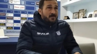 Ξέσπασε και δάκρυσε ο προπονητής του Απόλλωνα Λάρισας (vid)