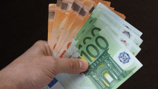 «Βασιλιάς» τα μετρητά στην Ελλάδα, τα θέλουν 7 στους 10 καταναλωτές!