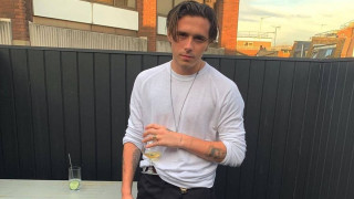 Στα «χνάρια» του πατέρα του ο υιός Μπέκαμ- Τρελαίνει τα γυναικεία πλήθη, ποζάροντας με εσώρουχο