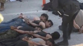 Τουρκία: «Σαπίζουν» στο ξύλο τους πλιατσικολόγους στα ερείπια