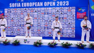 Ασημένιο μετάλλιο ο Τσαπάρας στη Νάπολη, τρίτη θέση ο Τσουτλασβίλι στη Σόφια