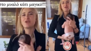 Η Τούνη τραγουδάει συνθήματα του Ολυμπαικού στον νεογέννητο γιο της