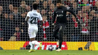 ΣΟΚ με Άλισον στη Λίβερπουλ