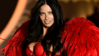 Η Αντριάνα Λίμα αναλαμβάνει Παγκόσμια Πρέσβειρα Φιλάθλων