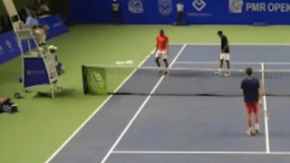 Απίστευτο: Τενίστας σκότωσε νυχτερίδα με το σερβίς του