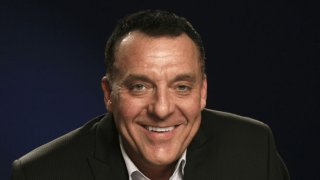 Πέθανε στα 61 του ο ηθοποιός Τομ Σάιζμορ