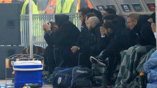 Ούτε δάκρυα, αλλά  ούτε και χαμόγελα