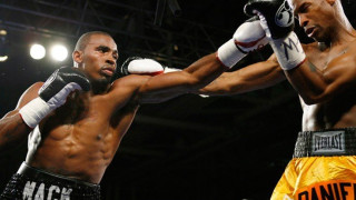 Πυγμάχος, πρωταγωνιστής σε γκέι ερωτική ταινία (PICS)