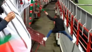 Οπαδός αποθεώνεται, όπως ο ποδοσφαιριστής που σκοράρει! (VIDEO)