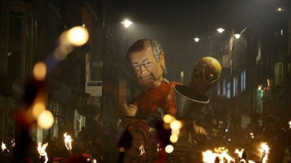 «Κάψανε» τον Μπλάτερ στην Αγγλία! (pics)