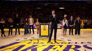 Τρομερός Άντονι Ντέιβις στη βραδιά του Πάου Γκασόλ στο Λ.Α.