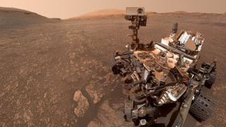 NASA: Σπάνιο μετεωρολογικό φαινόμενο χρωμάτισε το ηλιοβασίλεμα στον Άρη