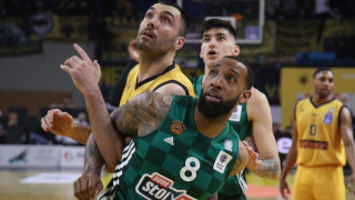 Αστυνομικός έκανε χειρονομίες στους φιλάθλους της ΑΕΚ και συνελήφθη!