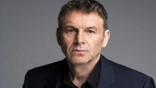 Απόστολος Γκλέτσος: «Έλληνες, ντροπή μας μωρέ… πόσο ακόμα ραγιάδες…»