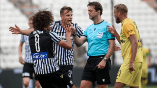 Προβληματίζουν τα γύρω-γύρω του «μίστερ πέναλτι»