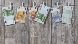 Χαμηλότοκα δάνεια ΔΥΠΑ: Ξεκινούν οι αιτήσεις, ποιες τράπεζες συμμετέχουν και με τι επιτόκιο