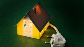 Μέχρι το τέλος του χρόνου τα έκτακτα μέτρα για τις τιμές του ηλεκτρικού ρεύματος