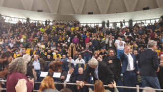 Άρης: Αποθέωση για Γκάλη και την ομάδα που κατέκτησε το Super Cup στο Nick Galis Hall